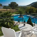 Alkioni Lejlighedshotel 2*