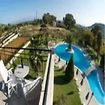 Alkioni Lejlighedshotel 2*